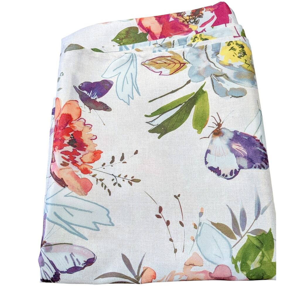 Benson Mills 60" X 102" Rectangle Flowersl & Insects Tablecloth NWOT